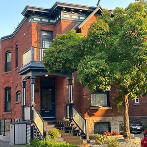 The Century House Bed and breakfast
